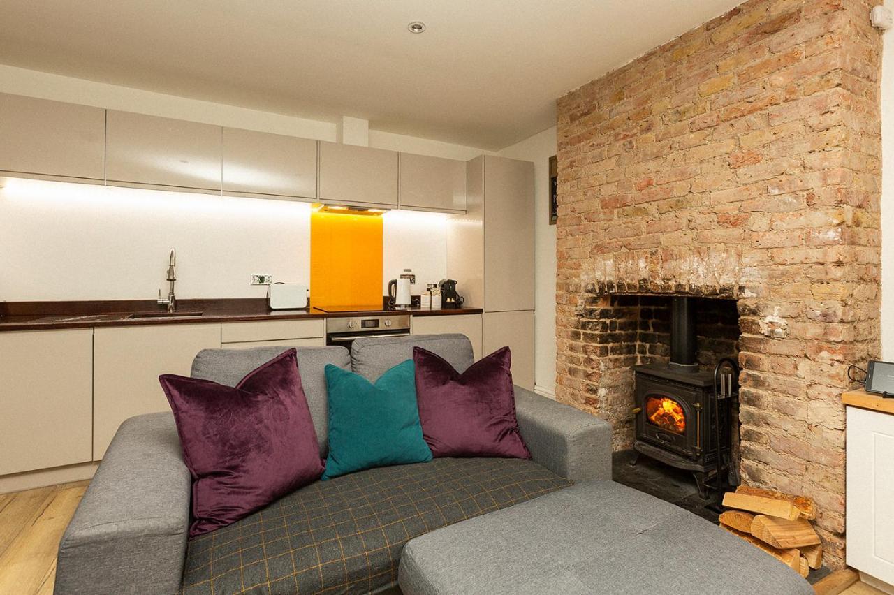 Stylish & Cosy Margate Escape With Hot Tub And Log Burner Dogs Welcome Zewnętrze zdjęcie