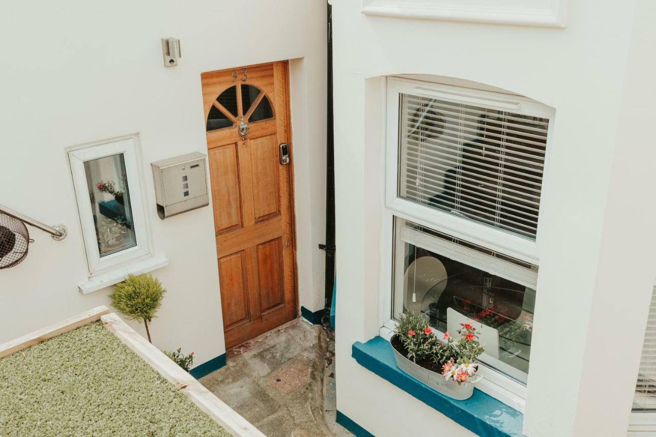 Stylish & Cosy Margate Escape With Hot Tub And Log Burner Dogs Welcome Zewnętrze zdjęcie